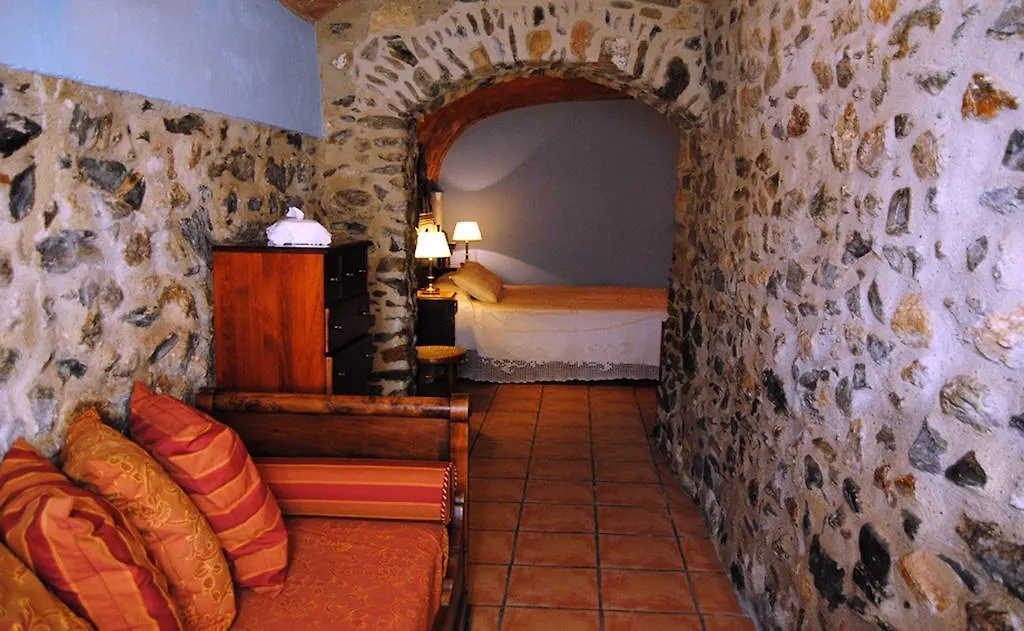 Can Garriga Guest House Garriguella Spain