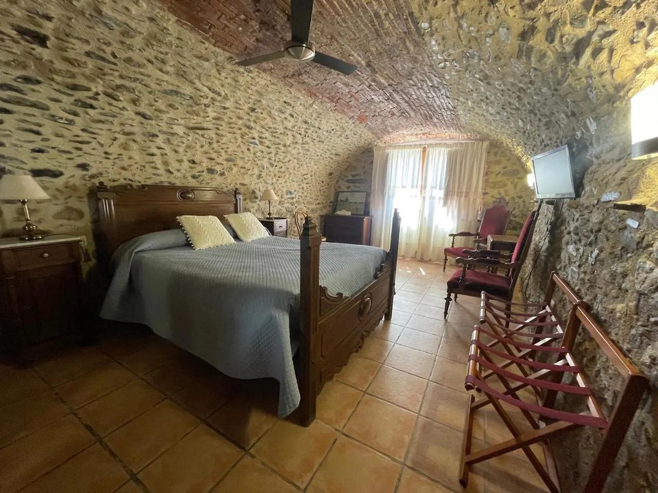 Can Garriga Guest House Garriguella Spain