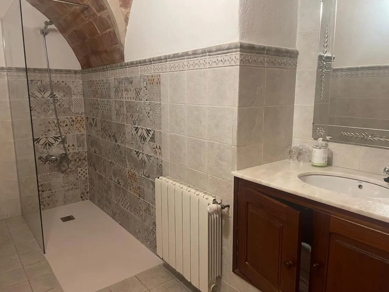Can Garriga Guest House Garriguella