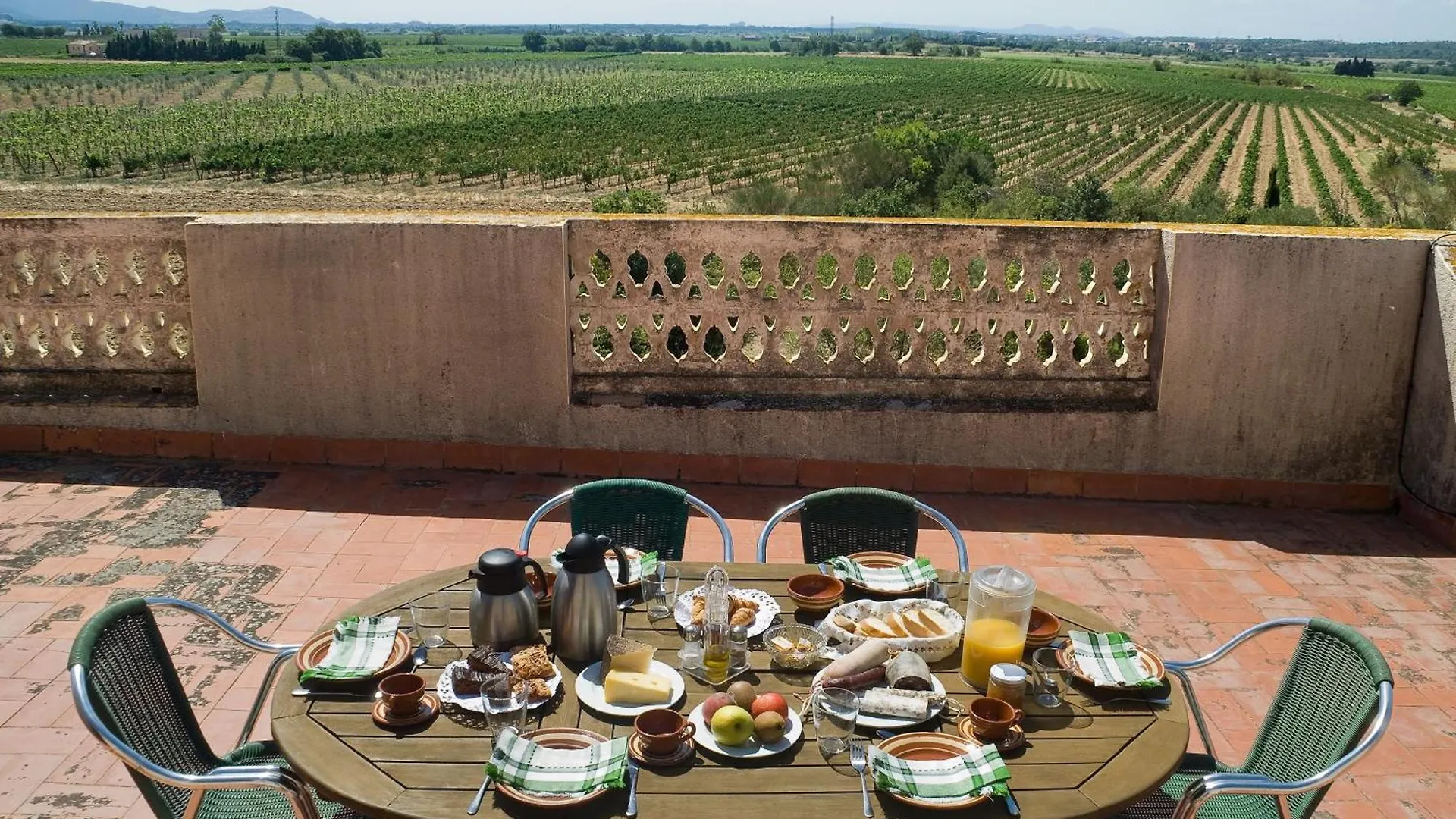 Country house Can Garriga Guest House Garriguella