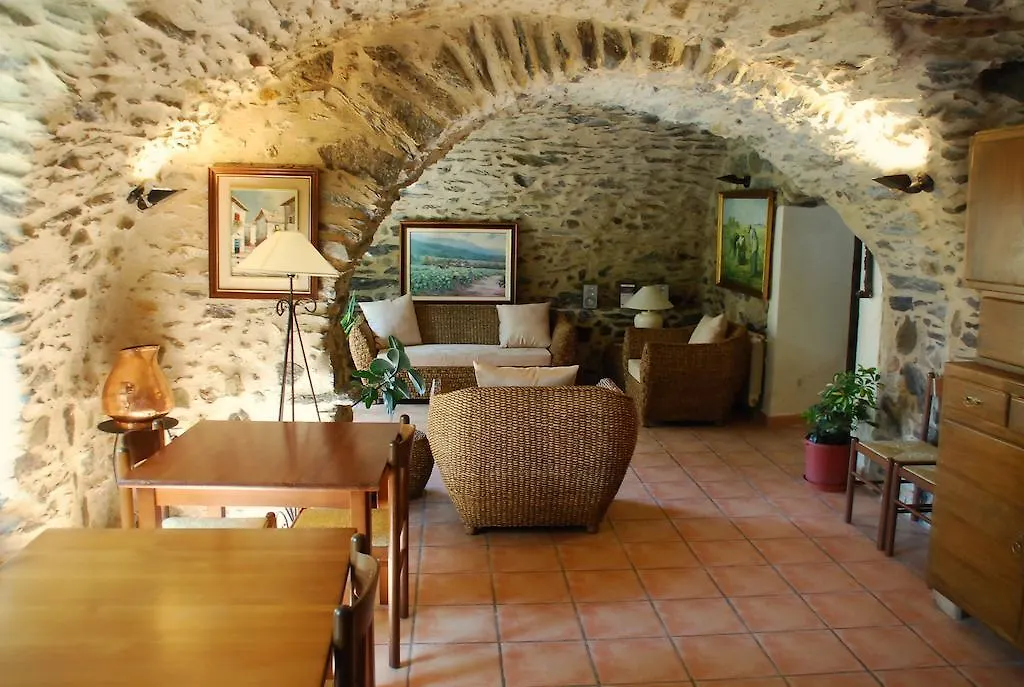 Can Garriga Guest House Garriguella