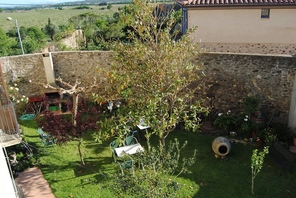 Country house Can Garriga Guest House Garriguella